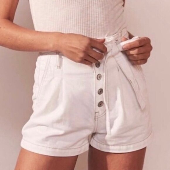 NWT Abercrombie Denim Natural Rise Jean Paperbag Shorts Boho Preppy White New 29 - Picture 1 of 8